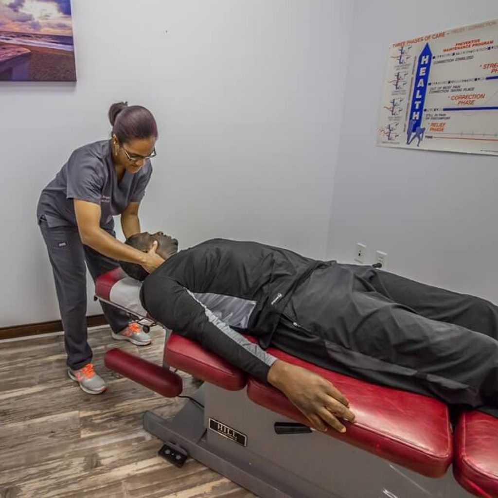 chiropractic-adjustment-prohealth-lawrenceville